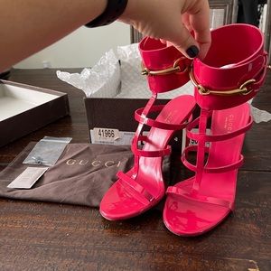 Gucci Ursula 38.5 Shocking Pink